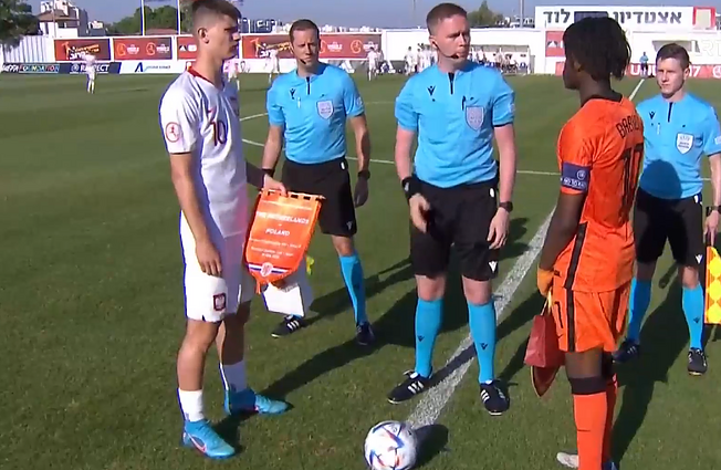 UEFA Europos vaikinų (iki 17 m.) futbolo čempionatas. B grupė. Nyderlandai – Lenkija