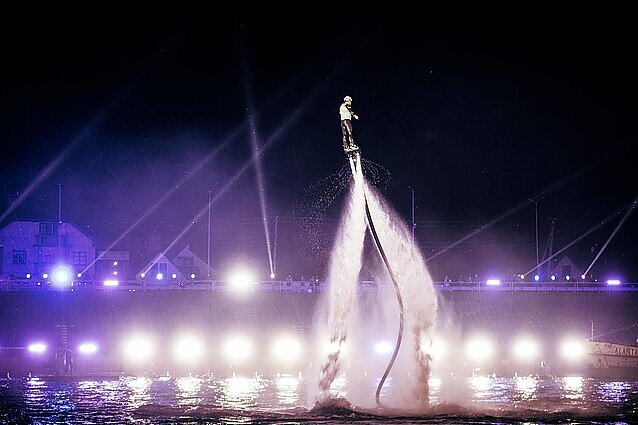 Kaunas švenčia gimtadienį: šurmuliuojanti Laisvės alėja ir įspūdingoji „Santaka“