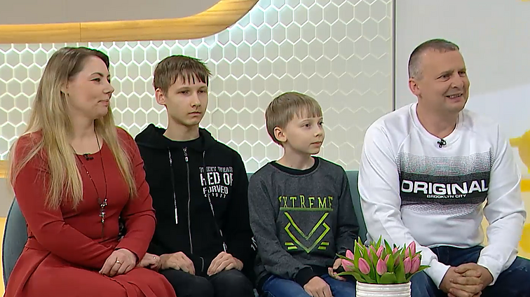 Iš vilkiko vairuotojo būdelės – į režisieriaus kėdę: Deivis su šeima nusprendė įgyvendinti savo kovinio filmo svajonę