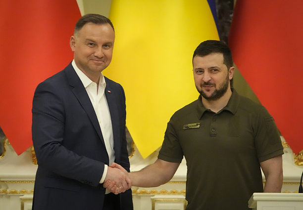 Žinios. Lenkijos prezidentas apie Ukrainos stojimą į ES: liejantieji kraują, kad priklausytų Europai, privalo būti gerbiami