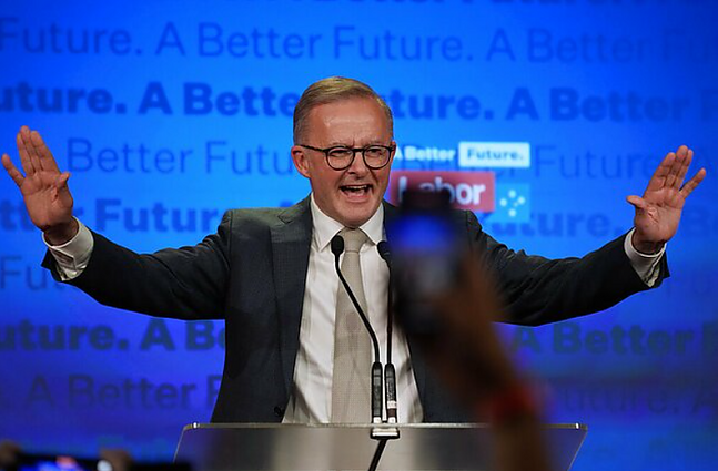 Žinios. Australijoje prisaikdintas naujasis šalies premjeras Albanese'is