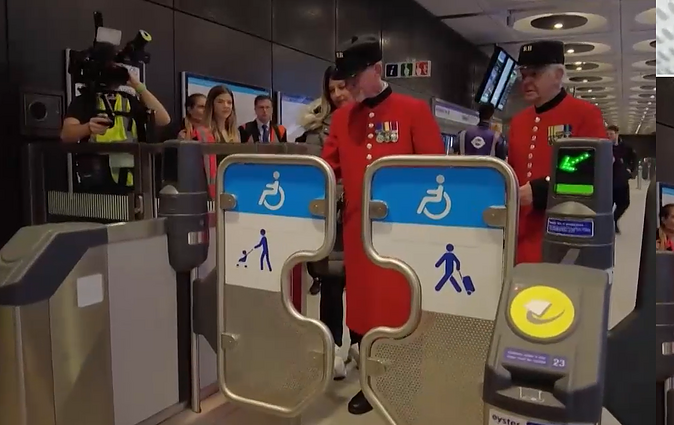 Londone atidarė naują metro liniją, planuotą 50 metų