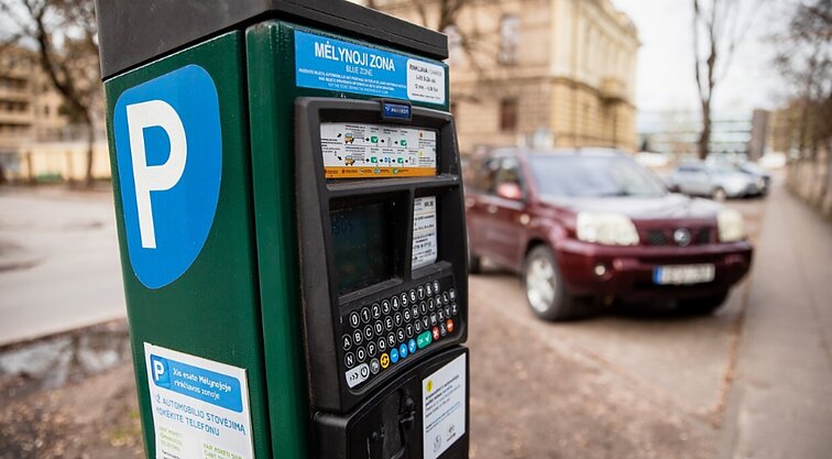 Prastos žinios vairuotojams: brangs automobilio statymas mieste