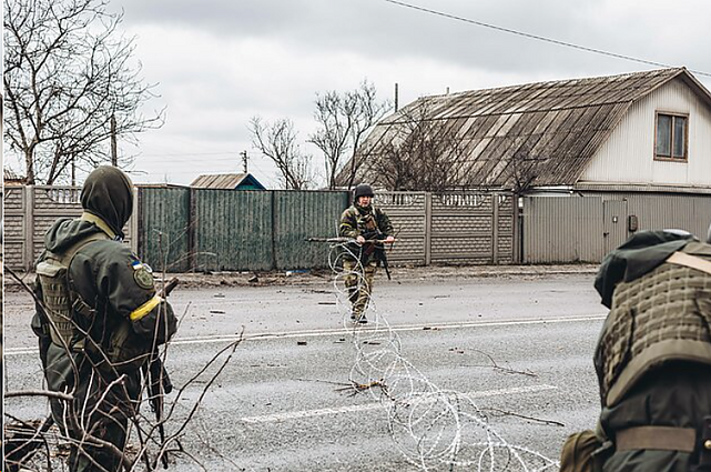 Svarbi valanda. Politikai kritikuoja Kissingerio pasiūlymus Ukrainai atsisakyti dalies teritorijos dėl taikos
