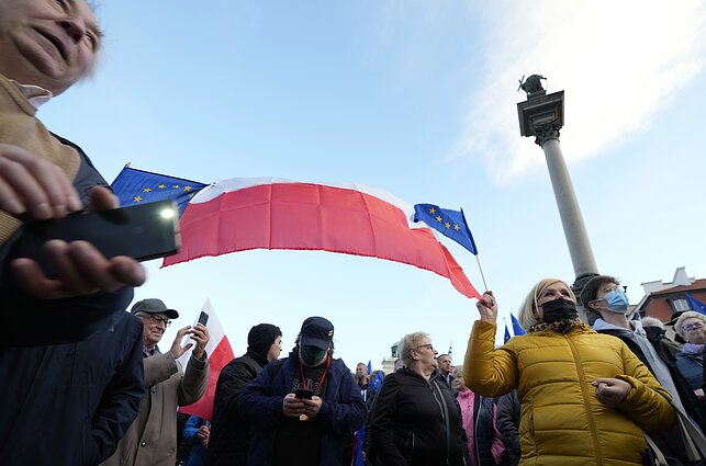 Lenkijos ir Europos Sąjungos vėliavos
