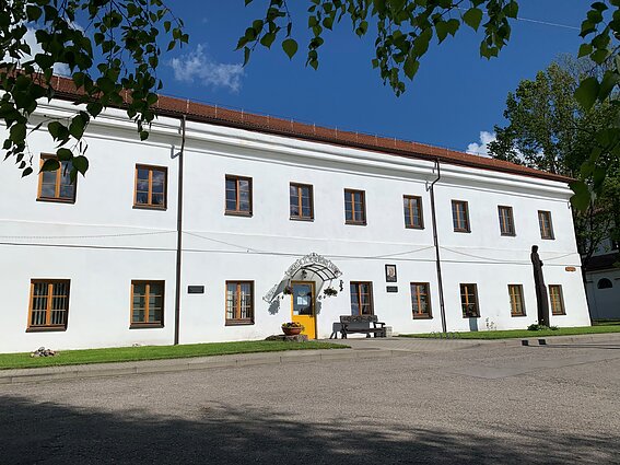 Joniškėlis. Seniausia Lietuvoje universitetinė ligoninė provincijoje Joniškėlis. Seniausia Lietuvoje universitetinė ligoninė provincijoje