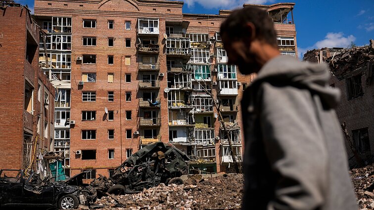 Žinios. Zelenskis sako, kad padėtis Donbase išlieka sudėtinga, o apšaudymai Sjeverodonecke kelia didelę grėsmę