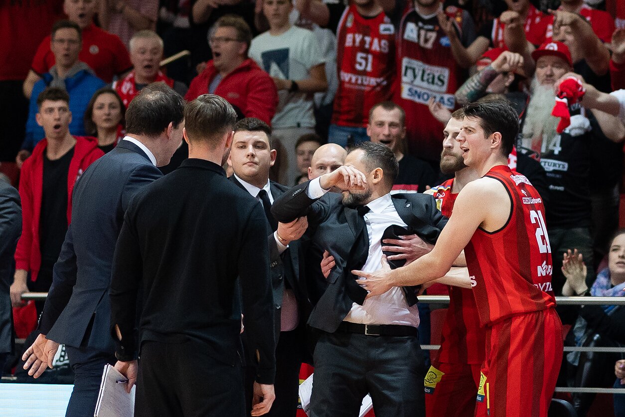 Nenado Čanako konfliktas „Ryto“ rungtynėse Nenado Čanako konfliktas „Ryto“ rungtynėse