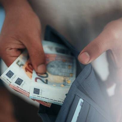 Aktualus pokalbis. Kiek ir kaip lietuvius veikia esamas kainų augimas ir kokios galimos ekonominės perspektyvos