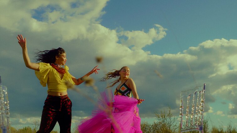 Nombeko Augustė ir Jessica Shy