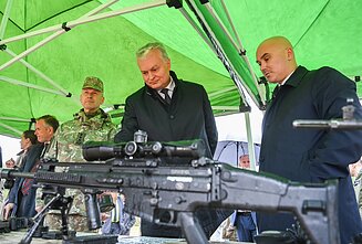 Gitanas Nausėda dalyvavo Rūdninkų poligono atidaryme