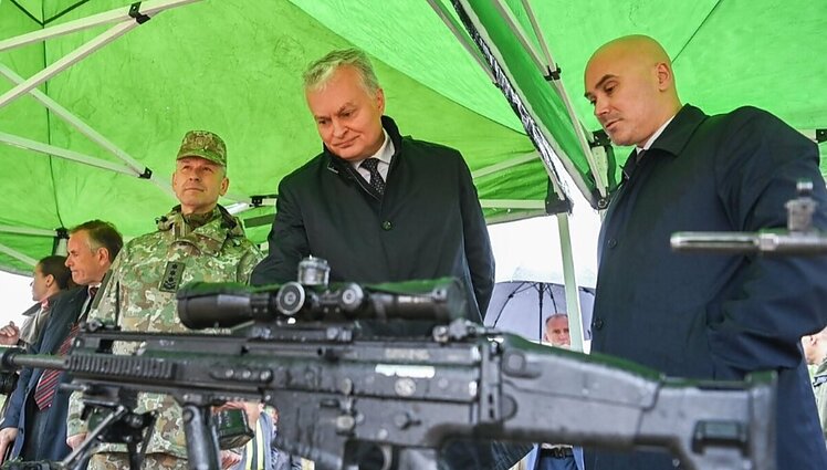 Nausėda apie oro gynybos sistemų būtinybę: Baltarusijos teritorija yra visiškai laisva Rusijos kariuomenės judėjimui