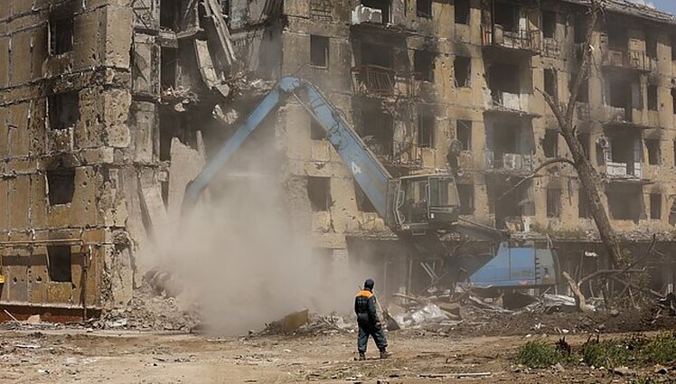 Žinios. Stoltenbergas: turime būti pasiruošę ilgam ir sekinančiam karui