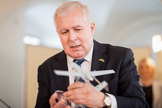 Арвидас Анушаускас