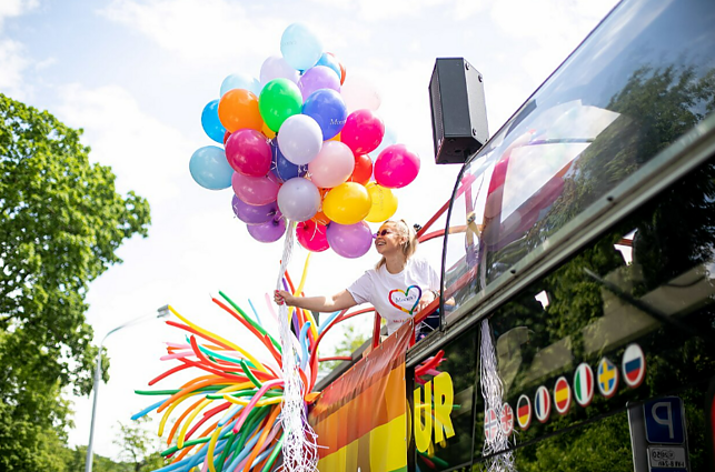 Vilniuje 5 kartą praūžė „Baltic Pride“ eitynės: tūkstantinė minia siekė atkreipti dėmesį į lygias teises