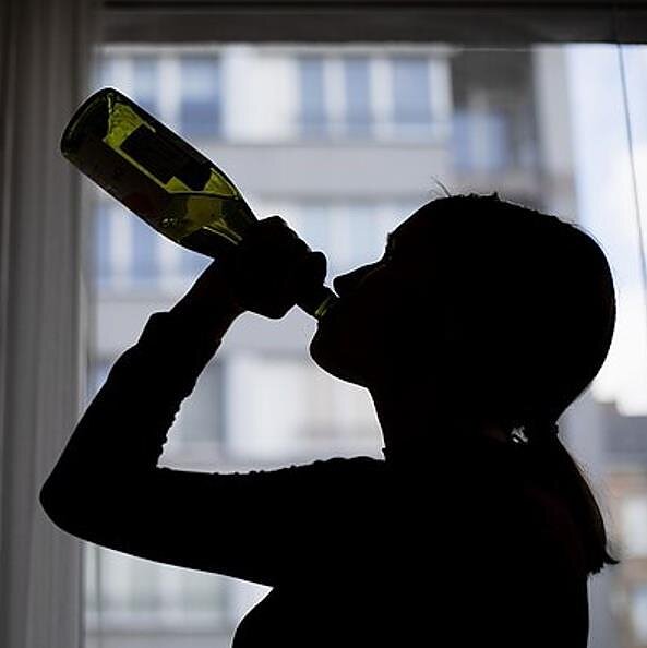 LRT, Paraštės. Priklausomi nuo alkoholio asmenys ir jų artimųjų gyvenimai