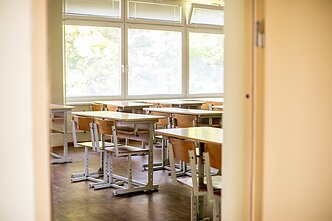 A school (associative image)