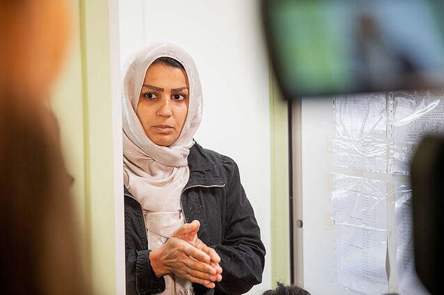 Nauji siūlymai numatys neberiboti migrantų judėjimo: galės gyventi savarankiškai ir legaliai įsidarbinti