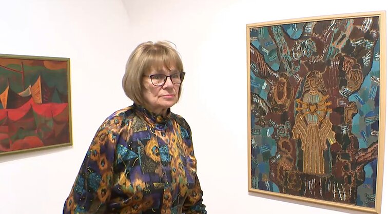 Tarabildienės jubiliejinė paroda: joje darbai žymintys visą menininkės kelią