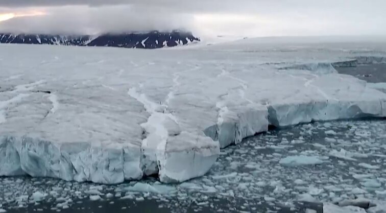 Mokslininkus nustebino atradimas Antarktidoje: pirmą kartą užfiksavo mikroplastiką iškritusiame sniege