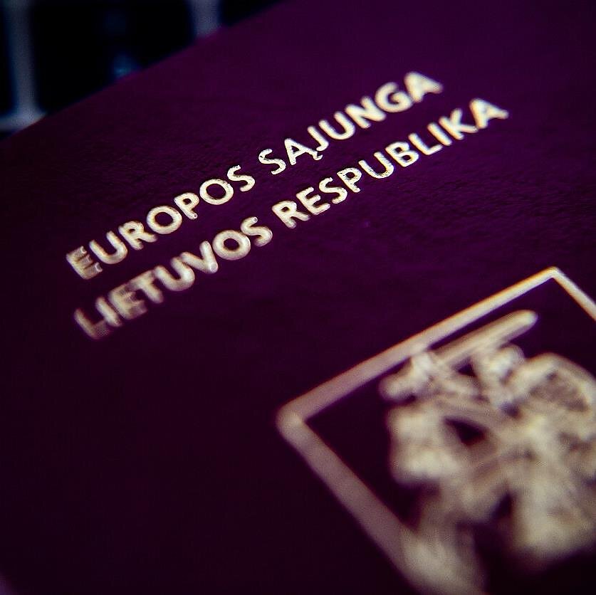 LRT Aktualijų studija. Ar bus įteisinta daugybinė pilietybė?