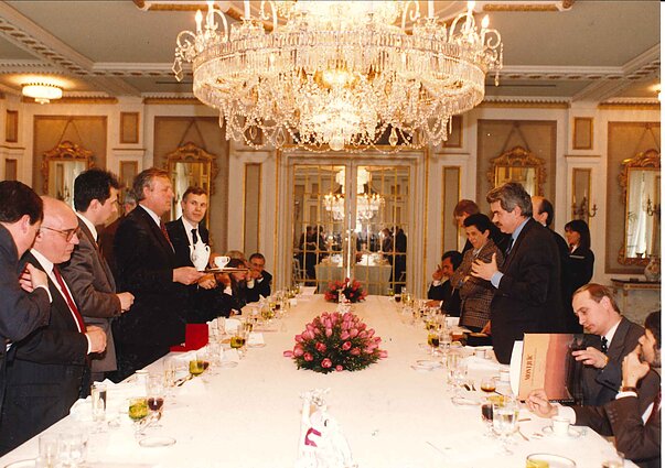 St. Petersburg Mayor Anatoly Sobchak and his deputy Vladimir Putin (second from right) meet with Spanish officials in Barcelona in 1992. St. Petersburg Mayor Anatoly Sobchak and his deputy Vladimir Putin (second from right) meet with Spanish officials in Barcelona in 1992.