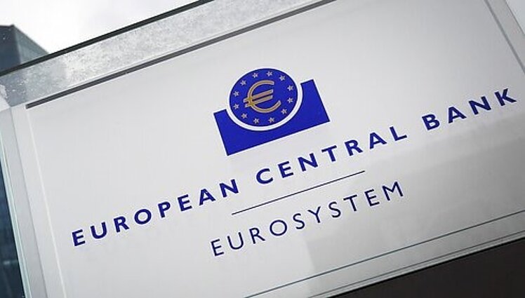 Žinios. ECB nuo liepos mėnesio ketina didinti bazines palūkanų normas