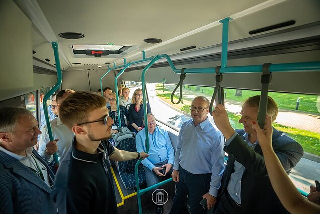 Druskininkuose pristatyti pirmieji elektriniai autobusai