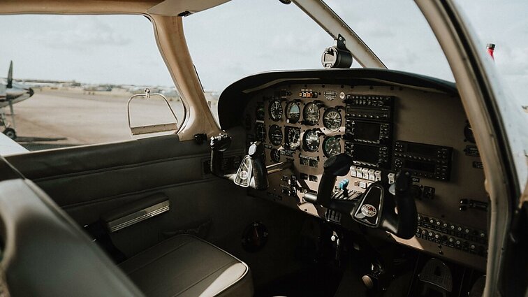 Vilnius TECH Aviacijos instituto dekanas: keista, kad lėktuvas kertant valstybių sienas nesukėlė įtarimų lietuviams ir lenkams