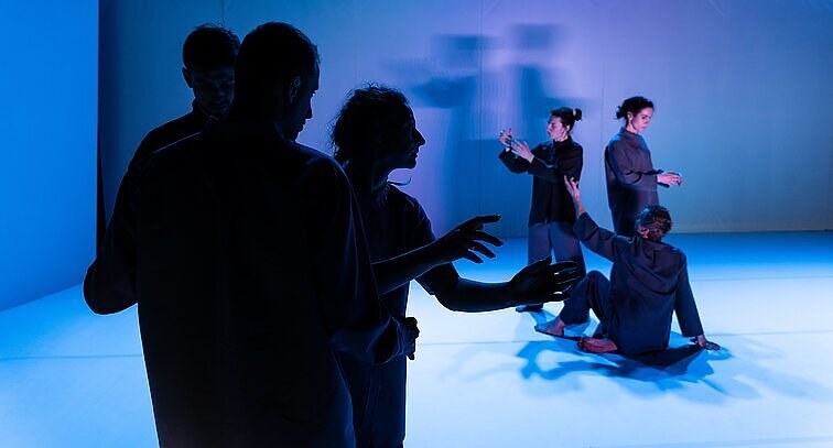 Premjeroje Panevėžyje – judesio spektaklis „Kūnai“: pagrindinė idėja yra atskleisti kūniškąją komunikaciją