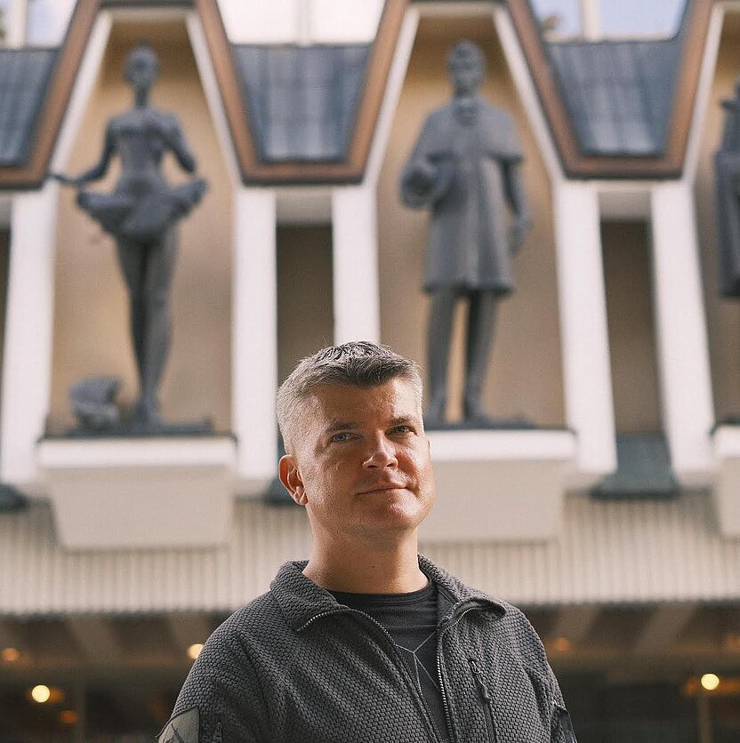 Asm archyvas, Švelnūs tardymai. Spec. operacijų pajėgų atsargos karininkas Aurimas Navys
