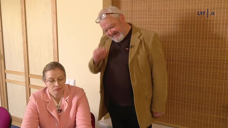 Dviračio žinios. Dialogo mokytojas Širinskienei ir Čmilytei-Nielsen: padėsiu jums užmegzti dialogą!