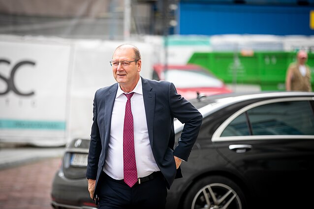 Žinios. Viktoras Uspaskichas atsistatydina iš Darbo partijos pirmininko posto