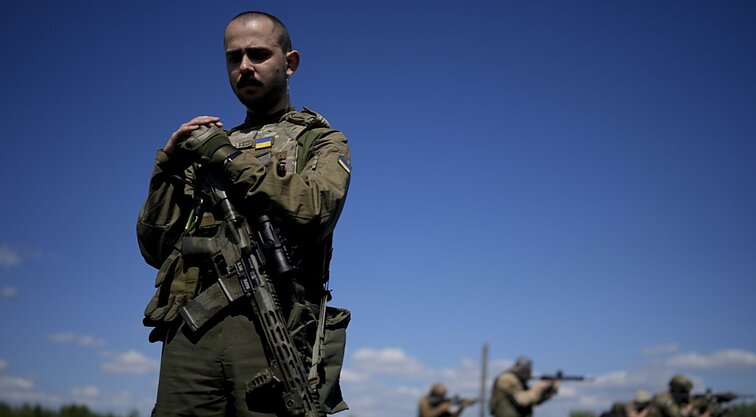 Žinios. Įnirtingi mūšiai toliau vyksta Charkivo regione ir Sjeverodonecke: Ukraina patiria skaudžių netekčių