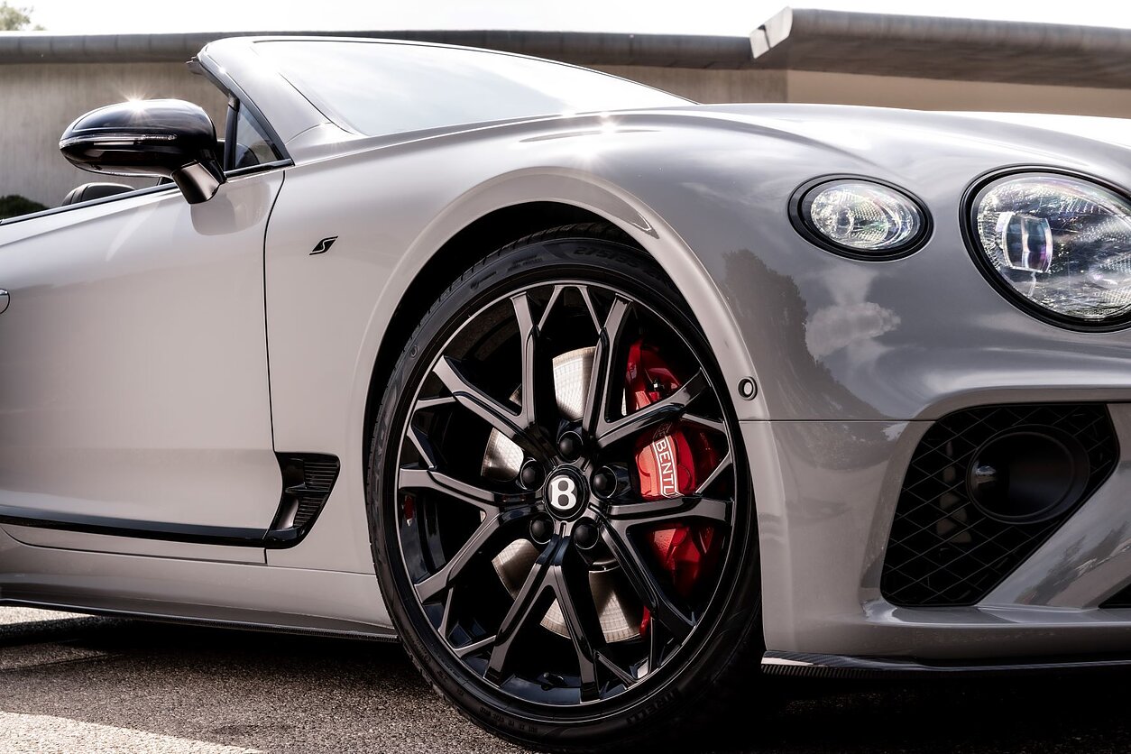 „Bentley“ „Bentley“