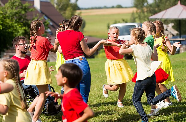 Vaikų linijos psichologė: vaikų užimtumas vasarą turėtų būti subalansuotas