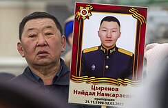 Žuvusiųjų kare Ukrainoje minėjimas Ulan Udėje Žuvusiųjų kare Ukrainoje minėjimas Ulan Udėje