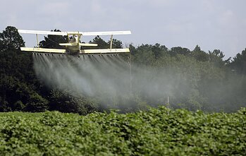 Pesticidai. Asociatyvi nuotr.
