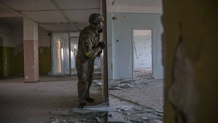 Žinios. Ukraina skelbia, kad šalį pasiekė tiksliai nutaikomos artilerijos sistemos iš JAV