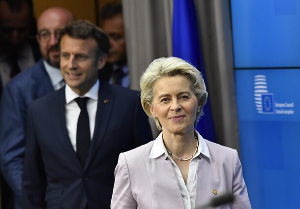 Emmanuelis Macronas, Ursula von der Leyen