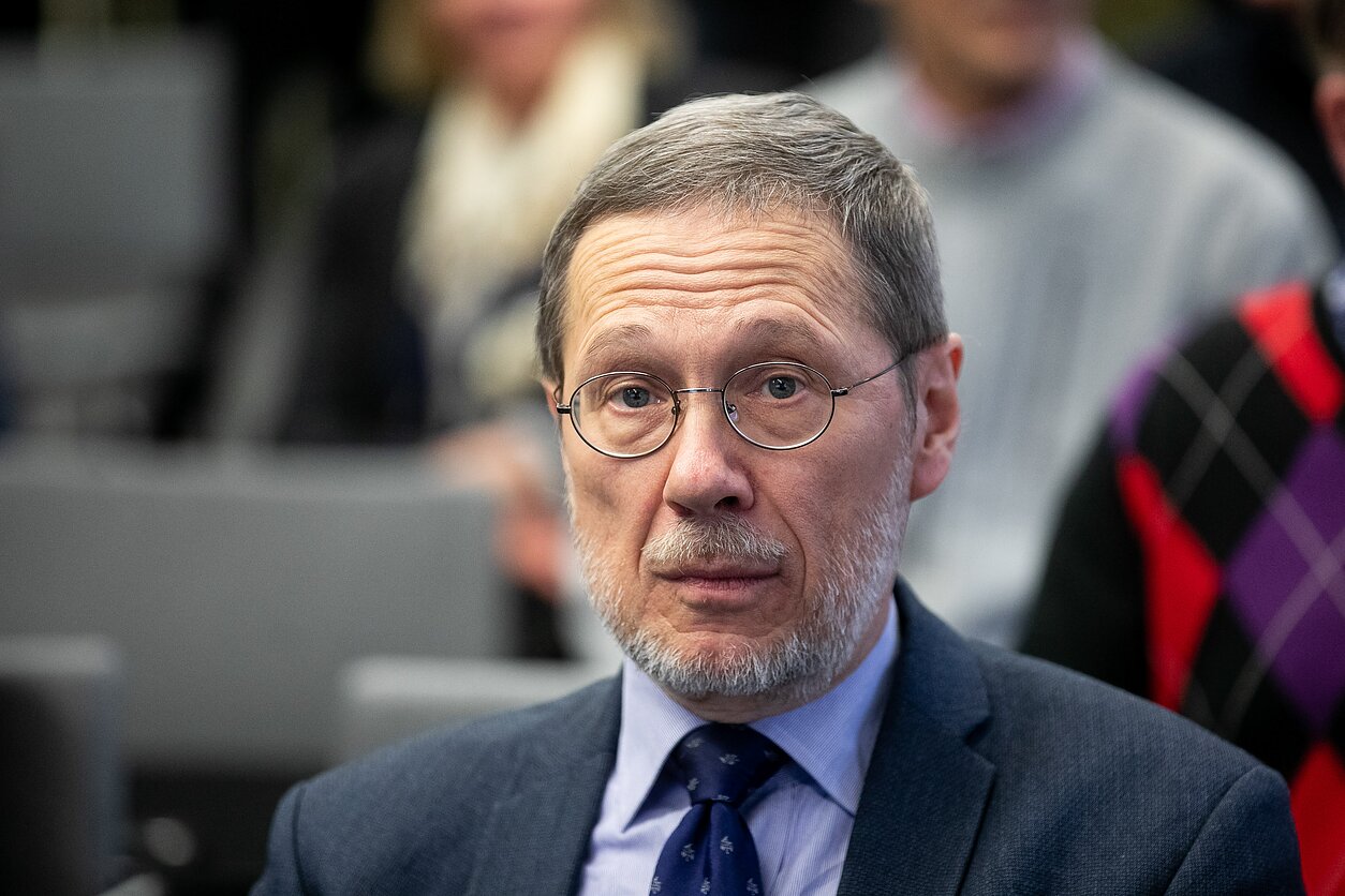 diskusija Mūsų signatarai išskirtinės asmenybės ir neeiliniai jų vaidmenys