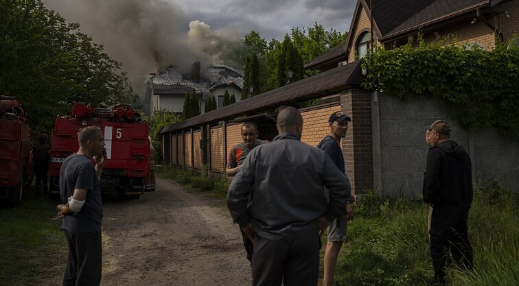Gyvenimas pilkojoje karo zonoje: kasdienis nerimas laukiant, kada virš galvos vėl ims skrieti sprogmenys