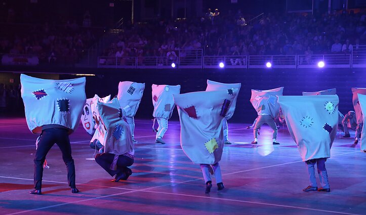 Šiaurės Amerikos lietuvių 16-osios tautinių šokių šventės Filadelfijoje akimirka