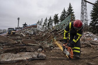Sugriautas Černihivo stadionas Sugriautas Černihivo stadionas