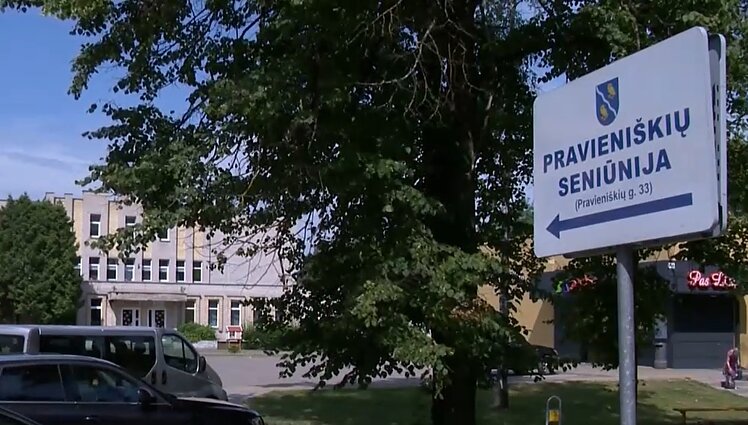 Mitus apie Pravieniškes griaunančios gyventojos: gyvenimas čia toks, kokį susikuriame pačios