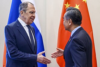  Kinijos užsienio reikalų ministras Wang Yi ir Rusijos užsienio reikalų ministras Sergejus Lavrovas