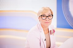 Švietimo, mokslo ir sporto ministrė Jurgita Šiugždinienė Švietimo, mokslo ir sporto ministrė Jurgita Šiugždinienė