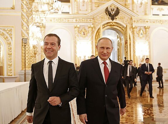 Ukraina pasiūlė būdą gauti lėšų šaliai atstatyti: nusavinti įšaldytą Rusijos ir jos oligarchų turtą