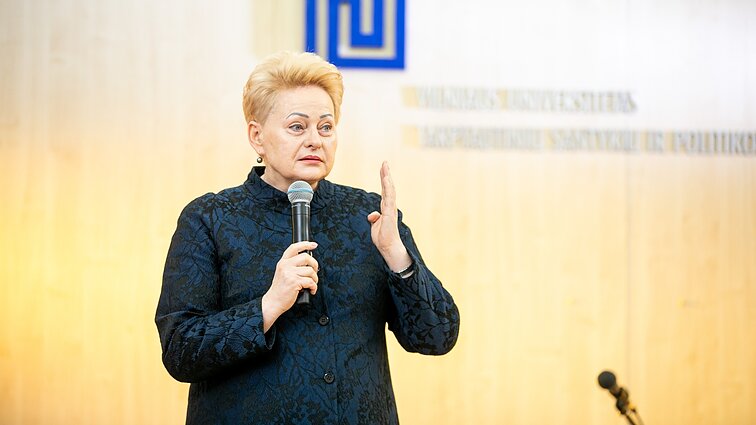 Žinios. Politiniam elitui – Grybauskaitės kritika: padėtis su Kaliningrado tranzitu rodo negebėjimą priimti strateginių sprendimų