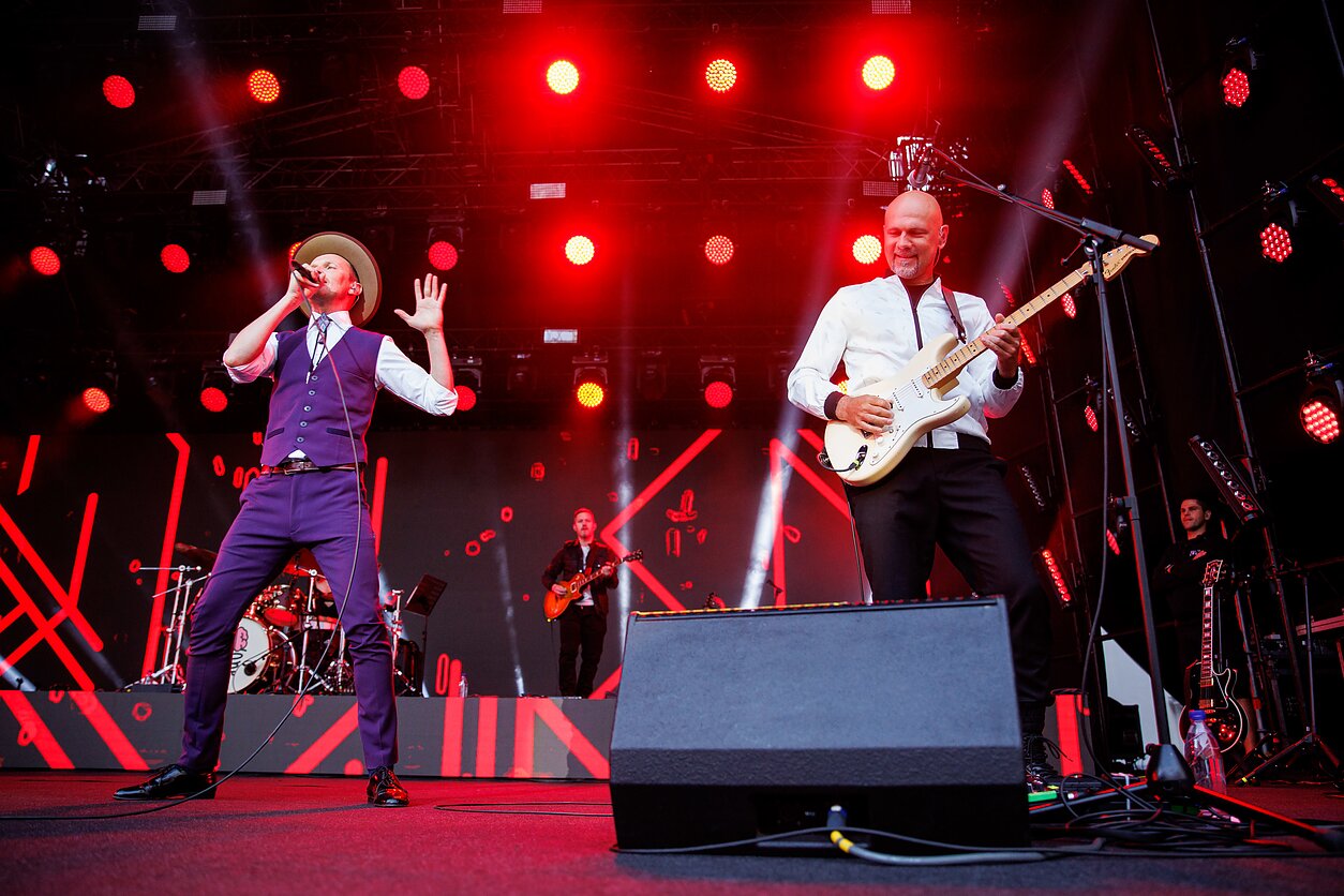 „Brainstorm“ koncerto akimirka